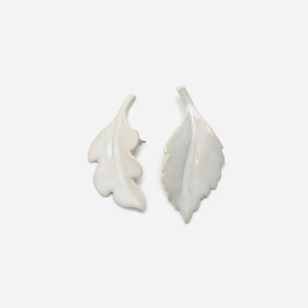 ANDRES GALLARDO-LEAF-White Leaf Ceramic Asymmetrical Earrings