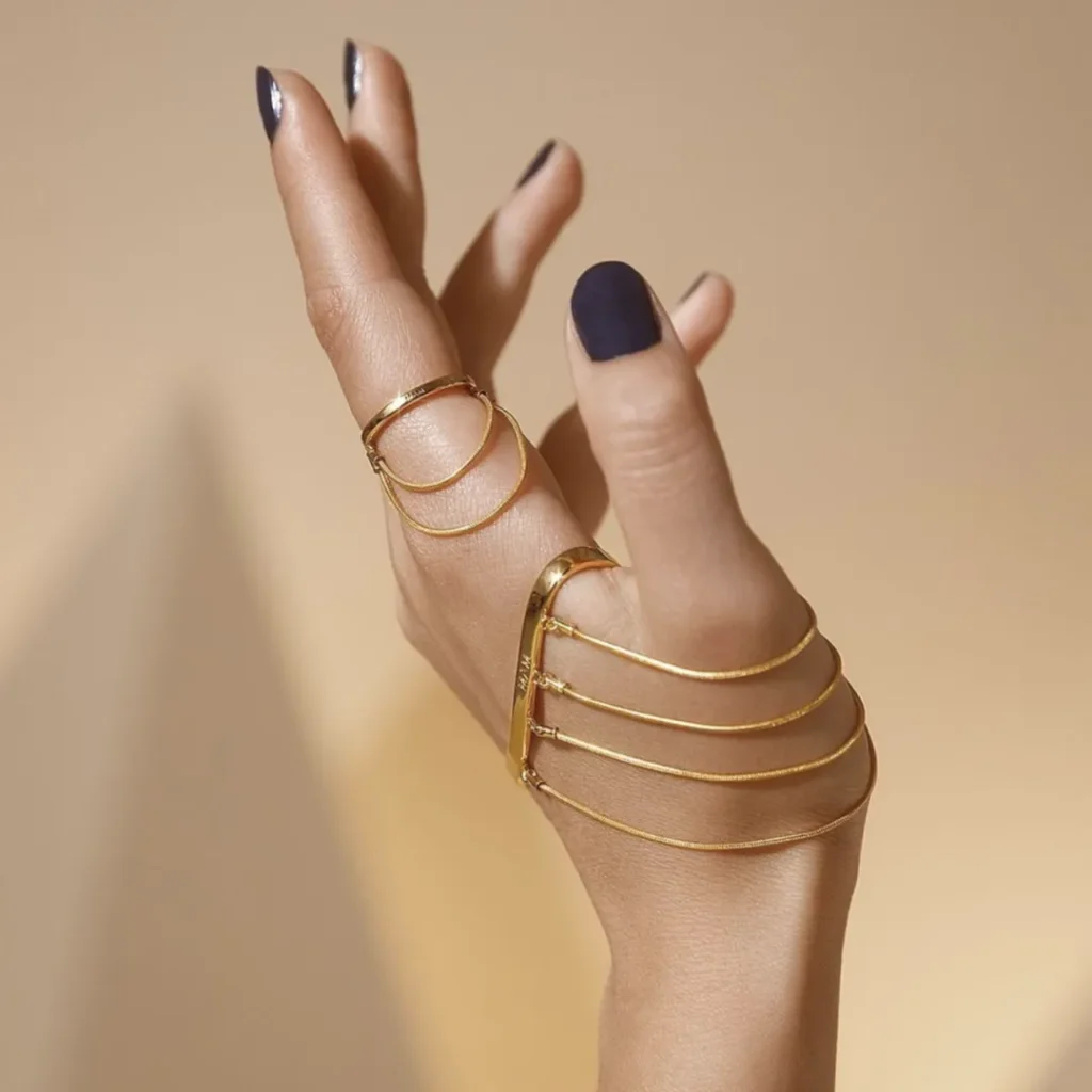 MAM-Flow Chain-Tassel Ring + Bracelet Set (Gold, Left Hand)
Jewelry-grade alloy plated with 18K yellow gold