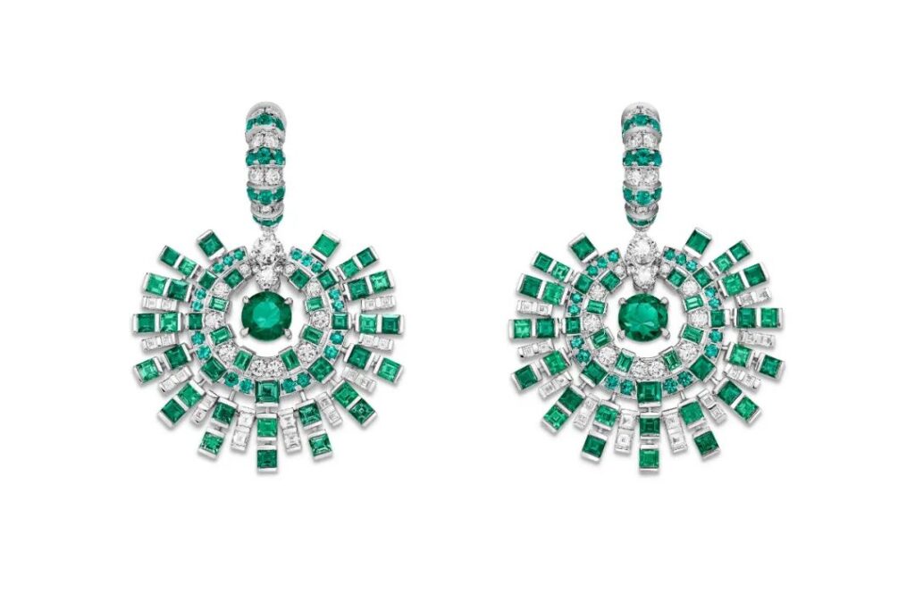 PIAGET Essence of Extraleganza High Jewelry Earrings