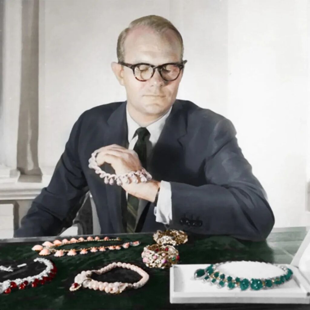 David Webb: The Hidden Gem of Socialite Jewelry Collections – Why Are His Designs So Coveted?