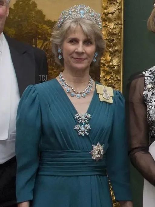 Princess Alice's daughter-in-law, current Duchess of Gloucester Birgitte, wearing the Teck turquoise tiara and its matching jewelry