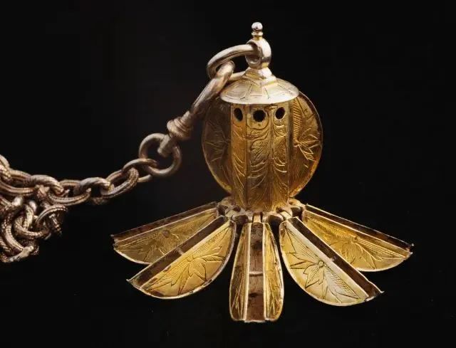 Gold pomander of Mary, Queen of Scots