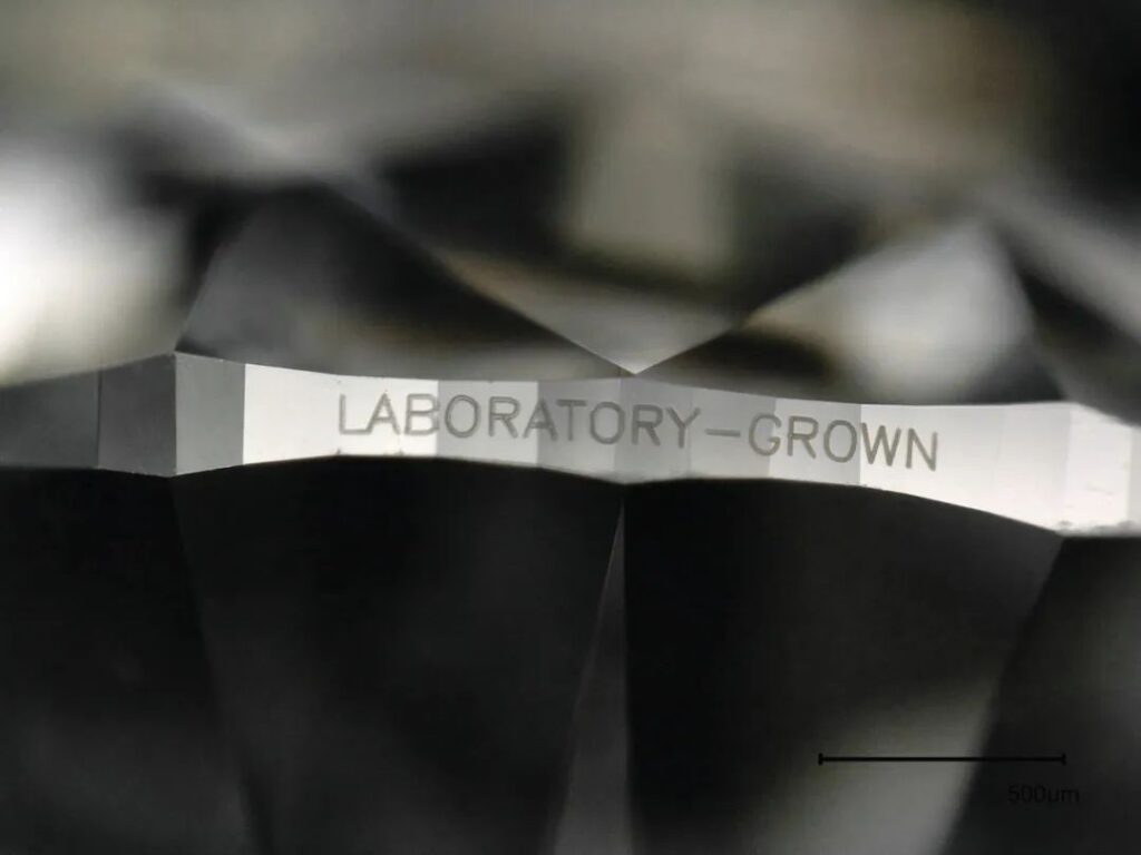 The words "Laboratory-Grown" on the diamond's girdle