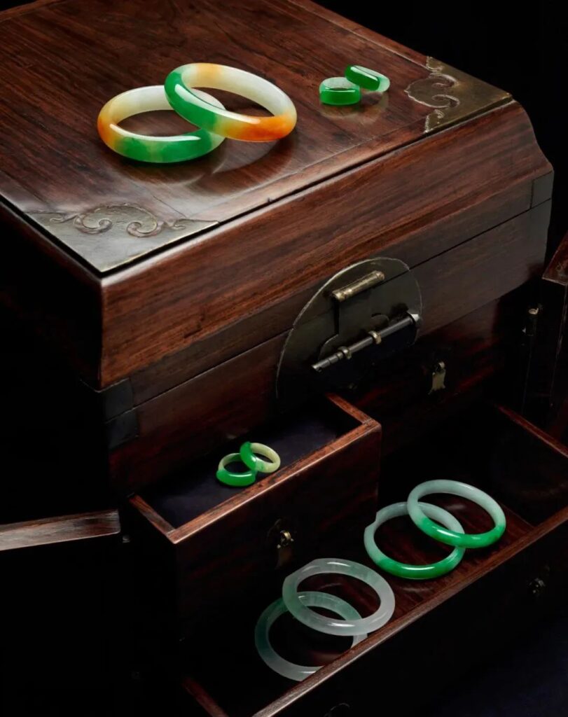 Private collector's jadeite collection, total estimate exceeding 7 million HKD, from Christie's auction