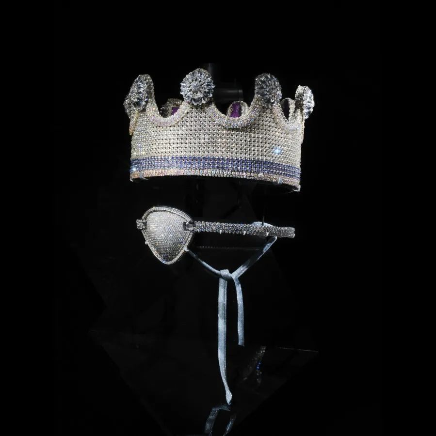 Slick Rick's self-designed diamond-encrusted crown Jacob & Co