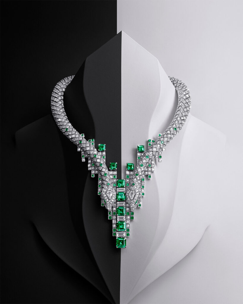 AMPHISTA high jewelry necklace