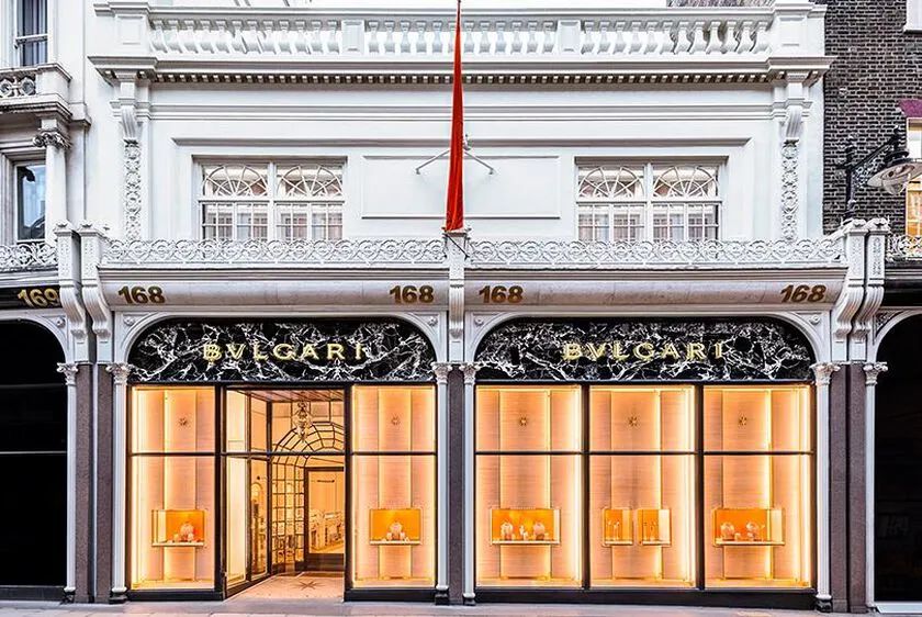 Bulgari London Flagship Store

Infusing Italian classical style into British architecture, revealing
Bulgari's Mediterranean-inspired elements and Roman traditions