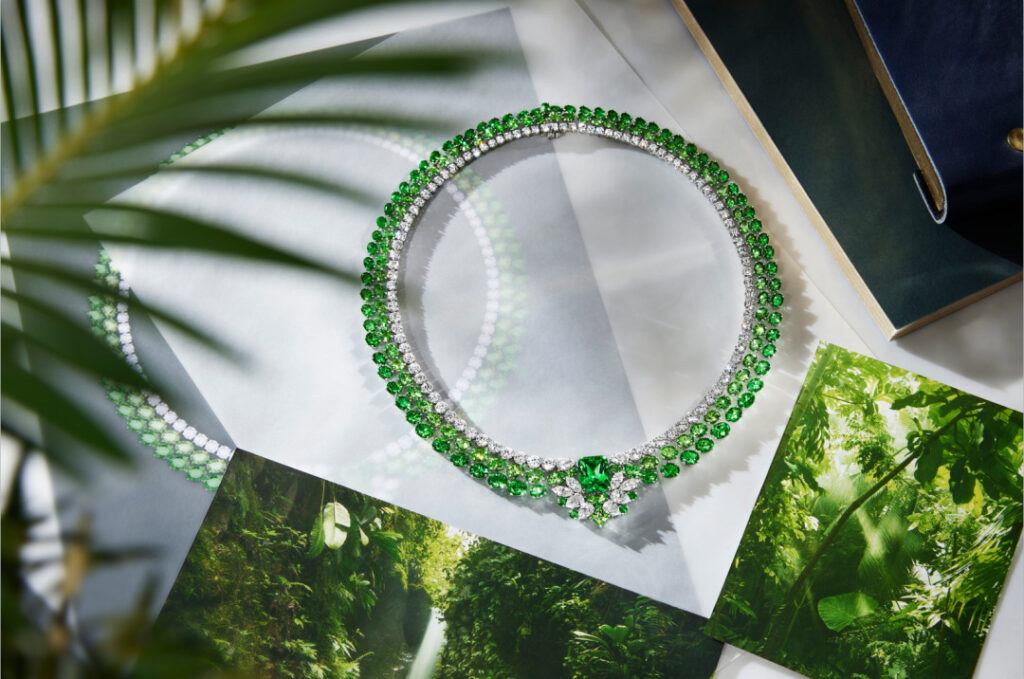 Harry Winston
Majestic Escapes High Jewelry Collection
Rainforest Necklace
Tsavorite, diamonds