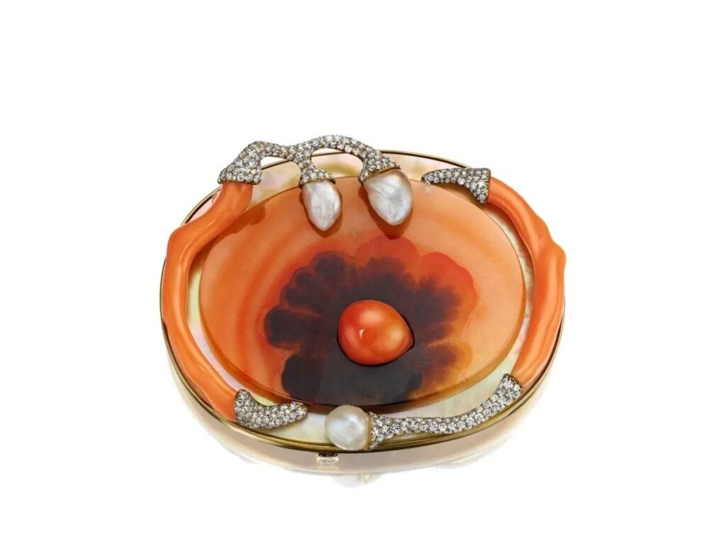 Assael Pearl Brooch
Yellow diamonds, 18K yellow gold
Branch coral, agate, red clam natural saltwater pearls, baroque pearls