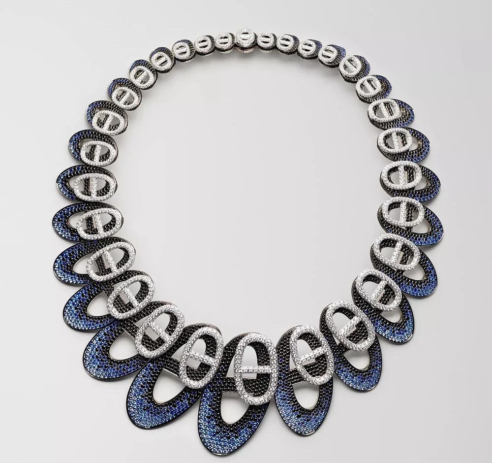 Chaînes d'ombre Platinum Necklace, by Hermès