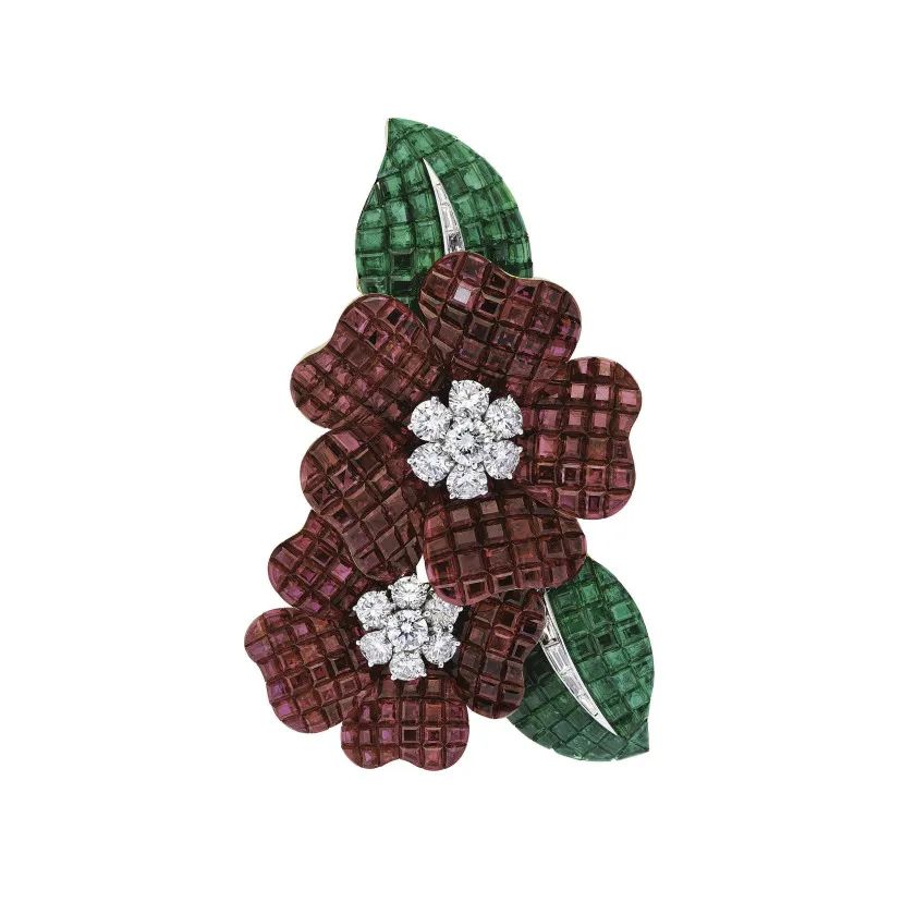 Van Cleef & Arpels
Ruby and Emerald "Mystery Set" Floral Brooch
Christie's New York Auction, December 2022