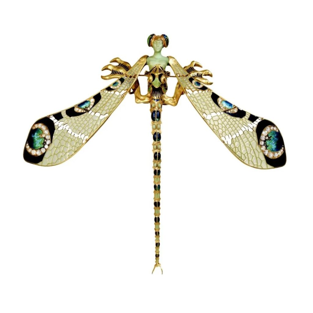 René Lalique's most characteristic dragonfly brooch