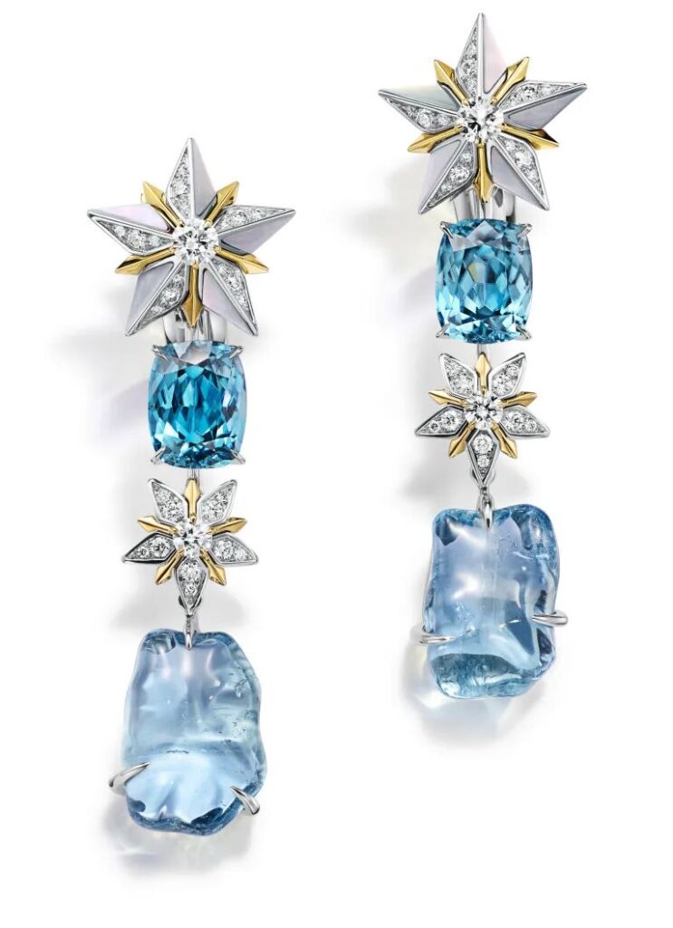 Tiffany & Co.
2024 Blue Book High Jewelry Collection
Tiffany Céleste
Starry Night Dream Theme Earrings
Blue natural zircon, aquamarine, mother-of-pearl, diamond