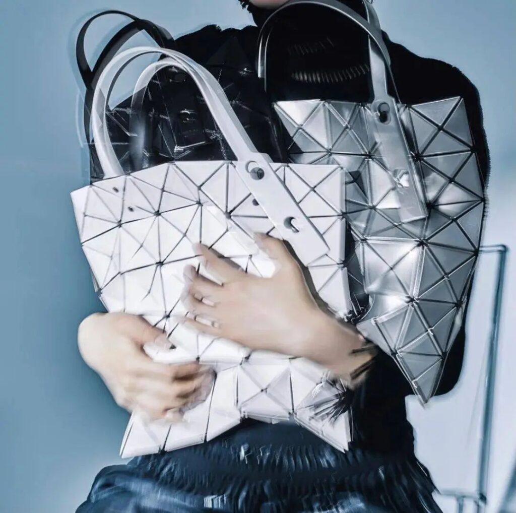 Miyake Six-grid tote bag