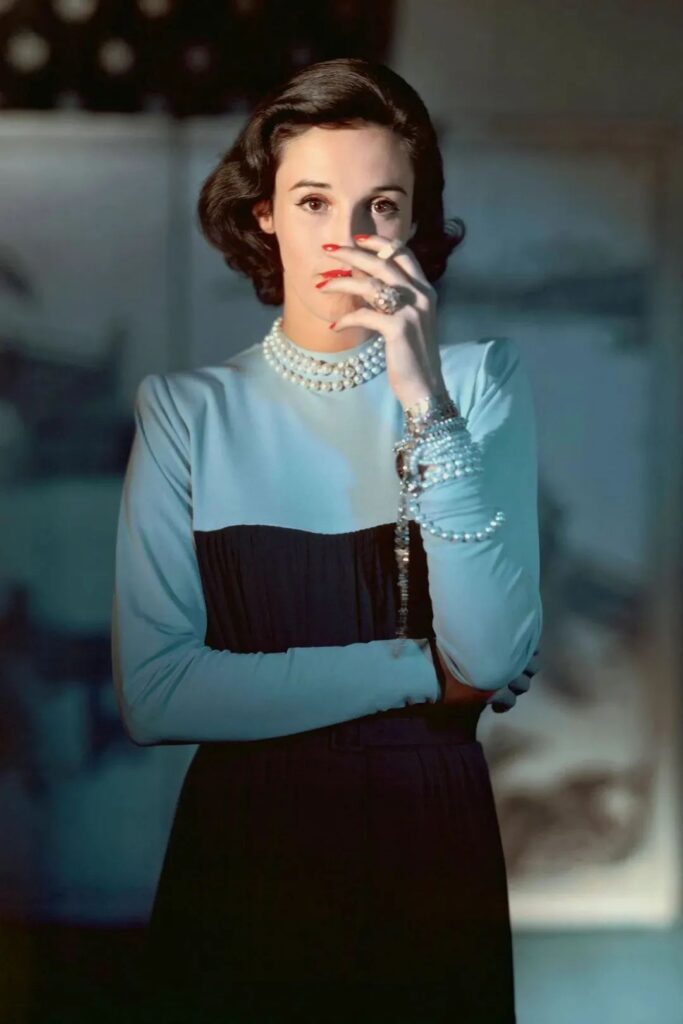 Babe Paley layering pearl necklaces