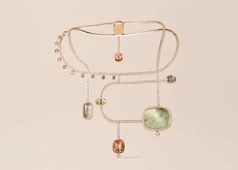 Hermès
Lignes Sensibles High Jewelry Collection
18K rose gold, prehnite, smoky quartz, and diamond necklace