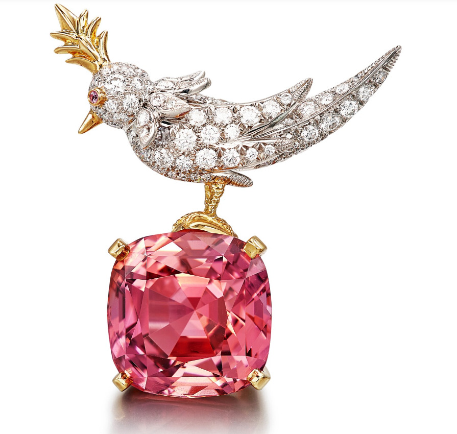 Tiffany & Co.
"Bird on a Rock" brooch, set with a pink-orange tourmaline
Sotheby's Hong Kong auction, July 2022
Estimate: 90,000 - 180,000 HKD
Sold for: 756,000 HKD