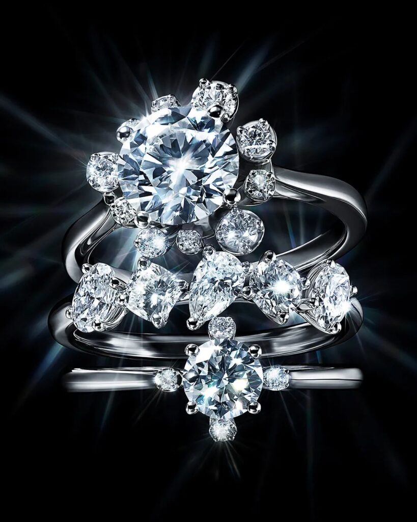 Lab-Grown vs Natural Diamonds: The Sparkling Showdown of the Century