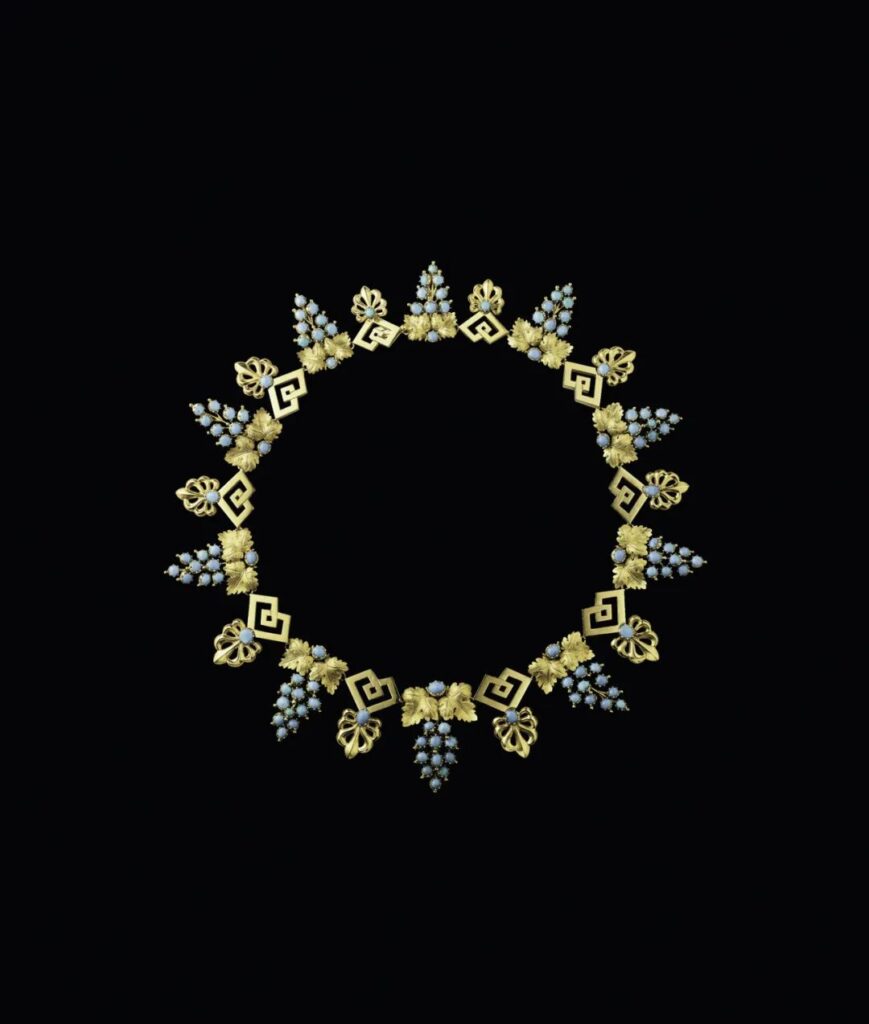 Grape cluster tiara and necklace jewelry set, by Fossin & Fils, circa 1825, gold and turquoise, Chaumet collection, Paris, France