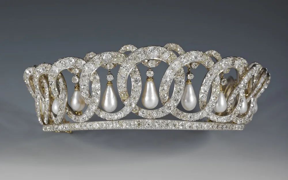 Vladimir Tiara