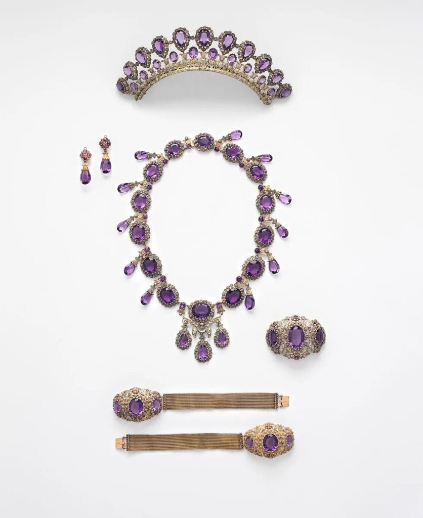 Amethyst parure, circa 1830
Currently in the Metropolitan Museum of Art, New York