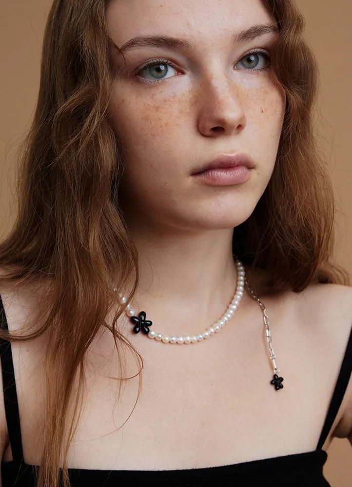 Jewelry Trends Pearl Flowers