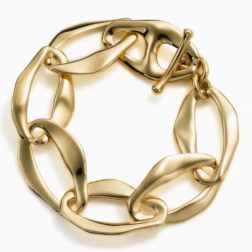 Tiffany & Co.
Elsa Peretti Aegean Toggle Bracelet