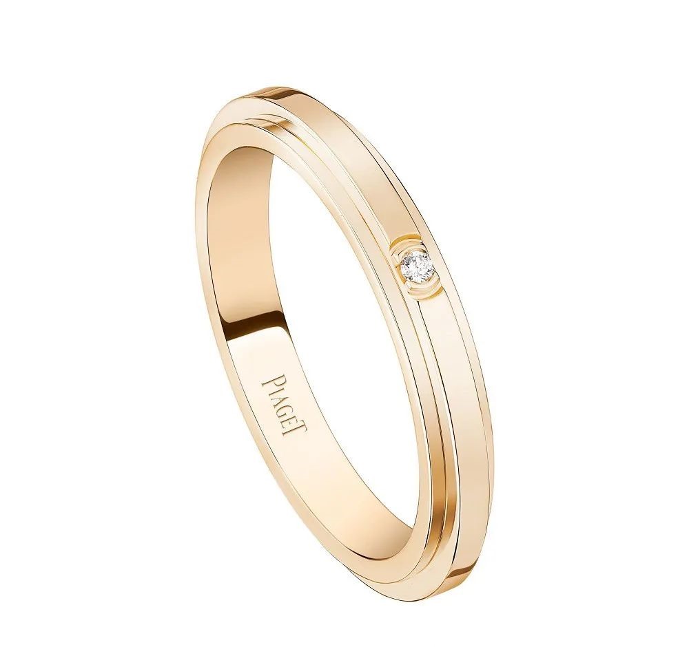 Possession Rose Gold Ring, by Piaget
Set with 1 round brilliant-cut diamond of 0.01ct.