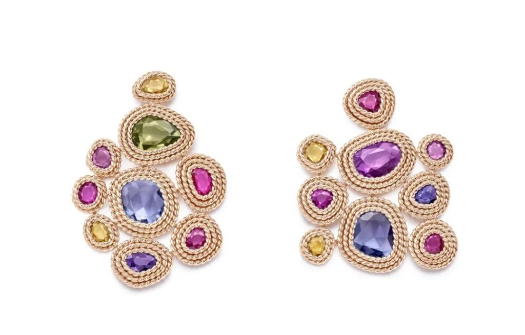 PIAGET Essence of Extraleganza High Jewelry Earrings