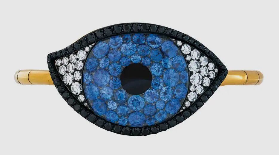 JAR "Eye" Bangle
Sapphires, spinels, diamonds
May 2023, Christie's Geneva
Sold for: 856,800 Swiss Francs