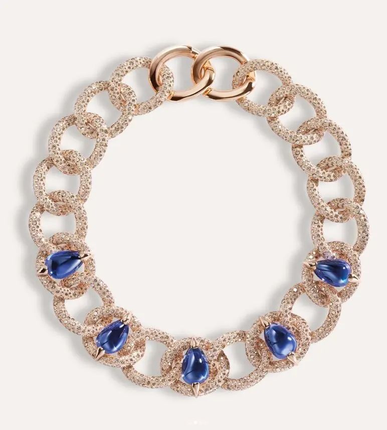 Pomellato
Ode to Milan high jewelry collection
Catene necklace