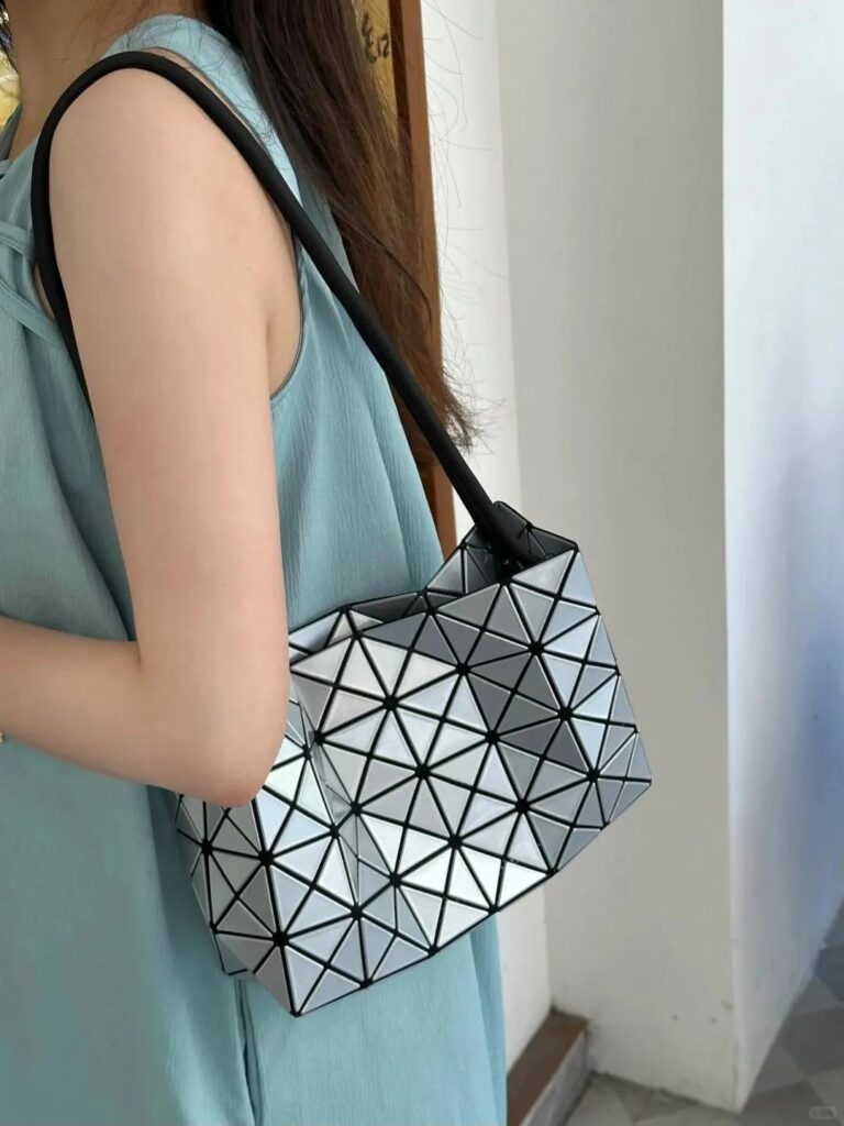 Miyake Six-grid tote bag