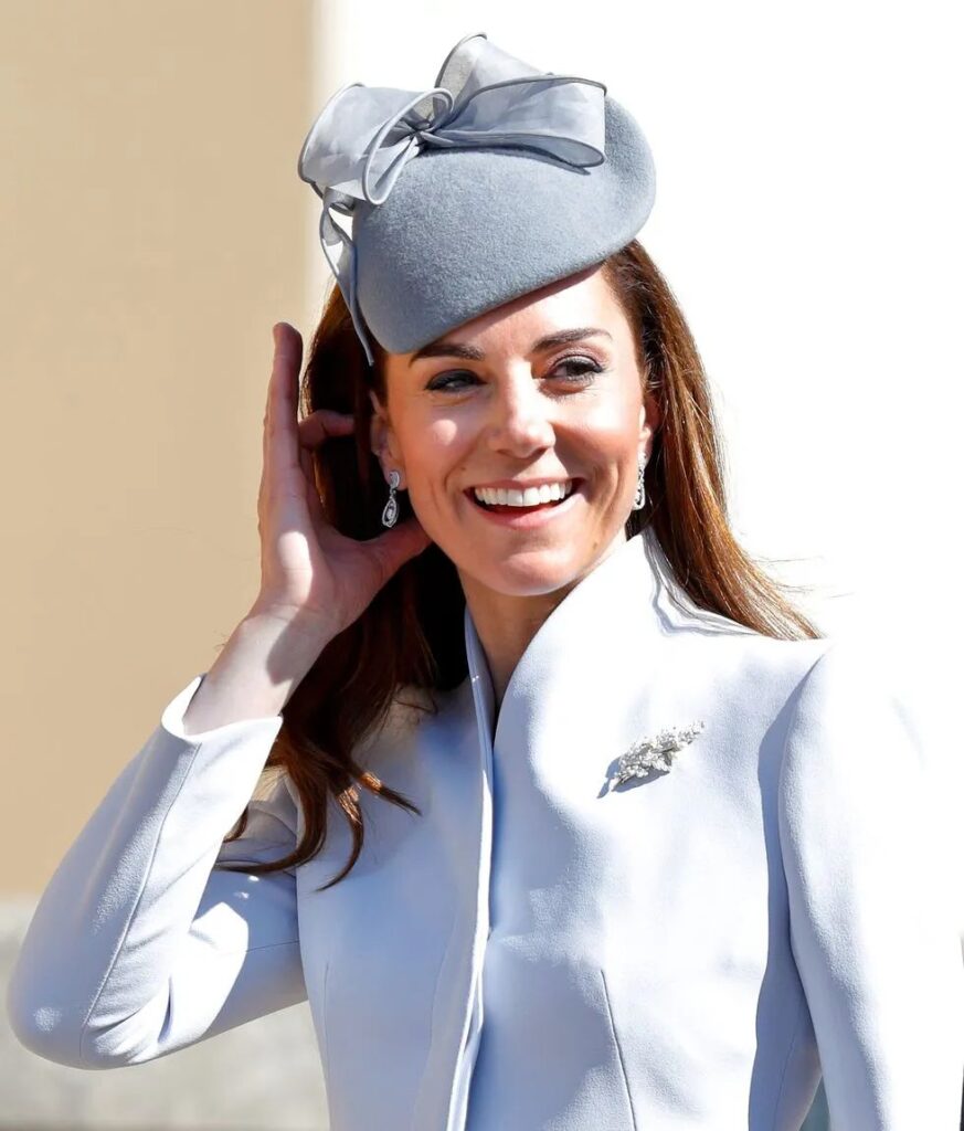 Kate Middleton wearing an oak leaf brooch