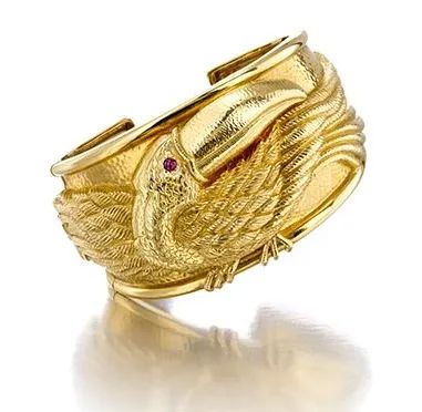 David Webb 18K gold and ruby toucan bracelet