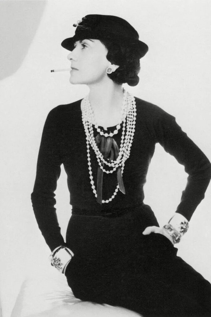 Coco Chanel, the "fashion pioneer" who liberated women from restrictive clothing