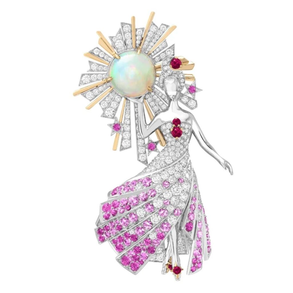 Van Cleef & Arpels
Déesse Mercure Collection Brooch