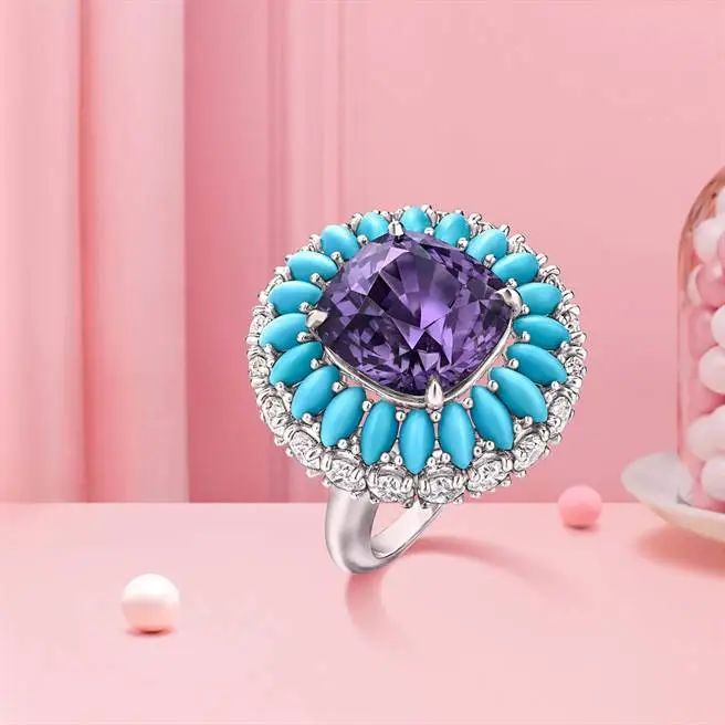 Harry Winston
Candy High Jewelry Collection Ring
Turquoise, spinel, diamonds