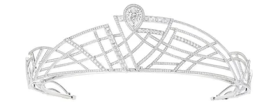 Chaumet Paris Architectures high jewelry collection
Floating Landscapes chapter diamond and sapphire tiara