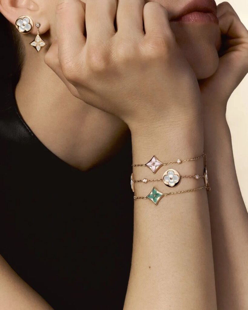 Louis Vuitton
Color Blossom Jewelry Collection
Earrings, Bracelet