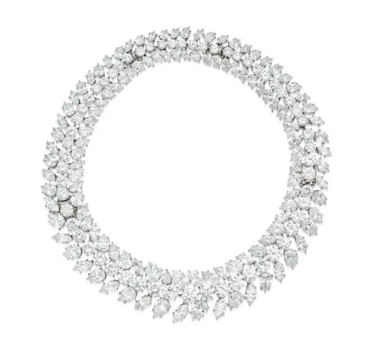 Harry Winston Cluster Diamond Necklace
From the Vault: Exceptional Signed Jewels
March 2024, Sotheby's New York
Estimate: $800,000 - $1,200,000