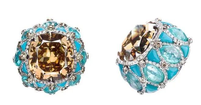 Boghossian Earrings
Champagne diamonds, turquoise, Paraiba tourmaline