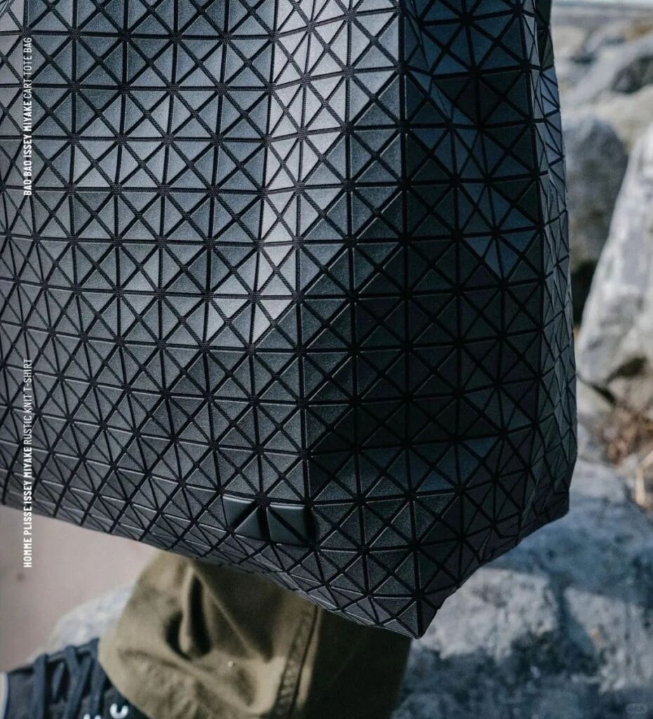 Miyake Six-grid tote bag