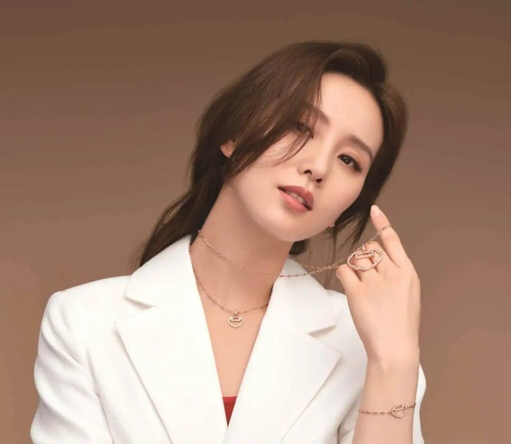 Liu Shishi wearing Qeelin jewelry