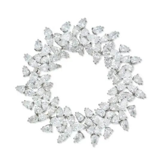 Harry Winston Cluster Diamond Bracelet
From the Vault: Exceptional Signed Jewels
March 2024, Sotheby's New York
Estimate: $150,000 - $200,000