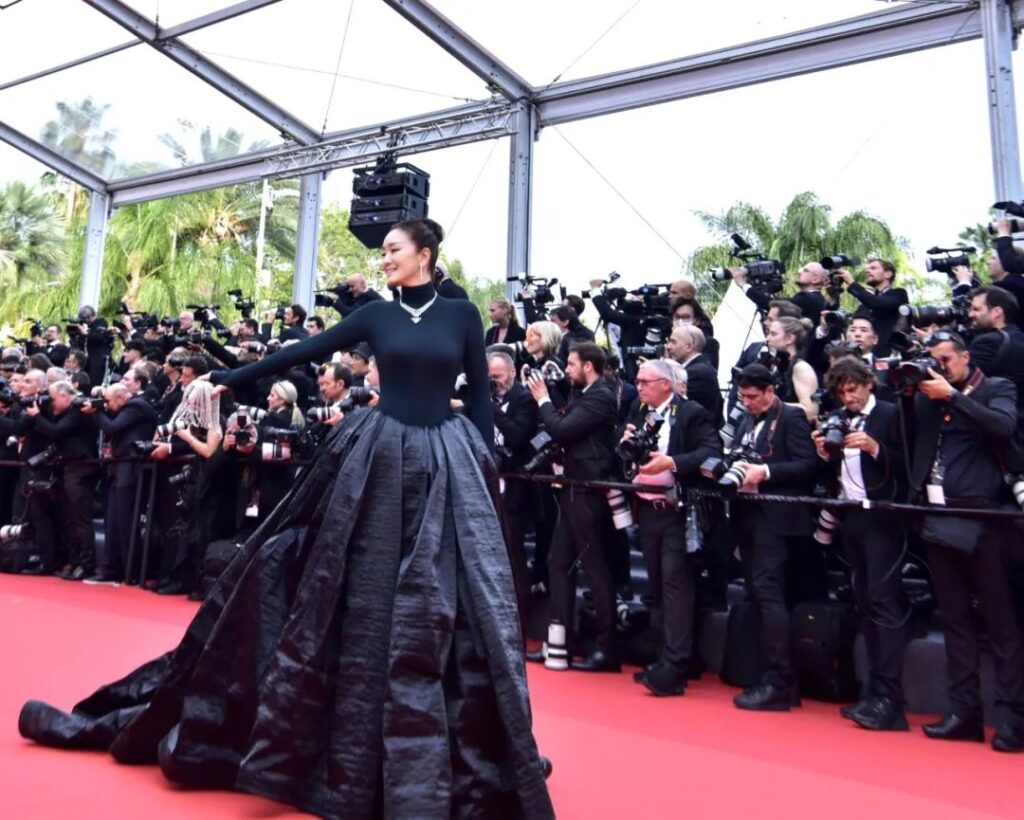 Gong Li wearing Cartier high jewelry