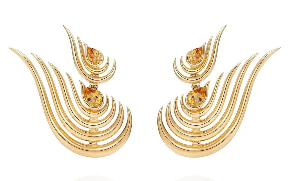 Fernando Flame series
Flame-inspired earrings