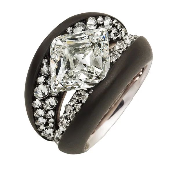 Hemmerle ring, white gold, iron, inverted set diamonds