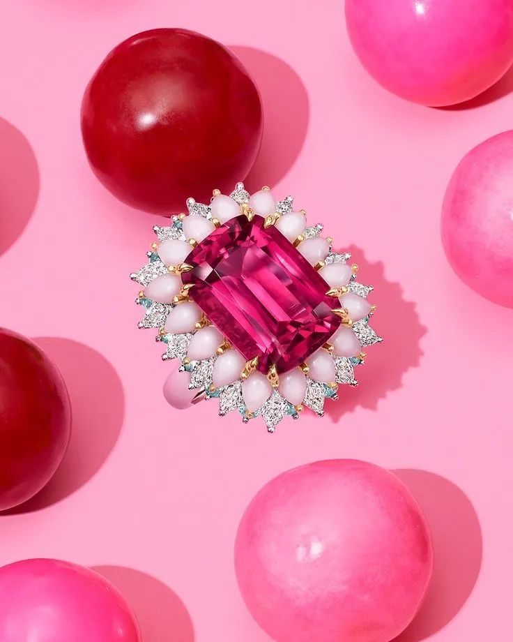 Harry Winston Candy Collection
Rubellite Tourmaline Ring