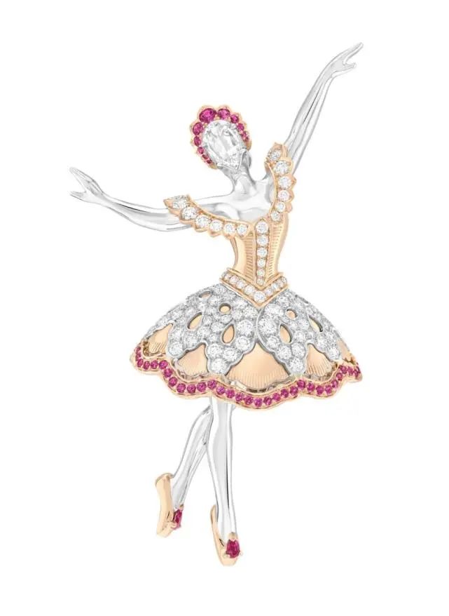 Van Cleef & Arpels
Adage à la rose Ballerina Brooch