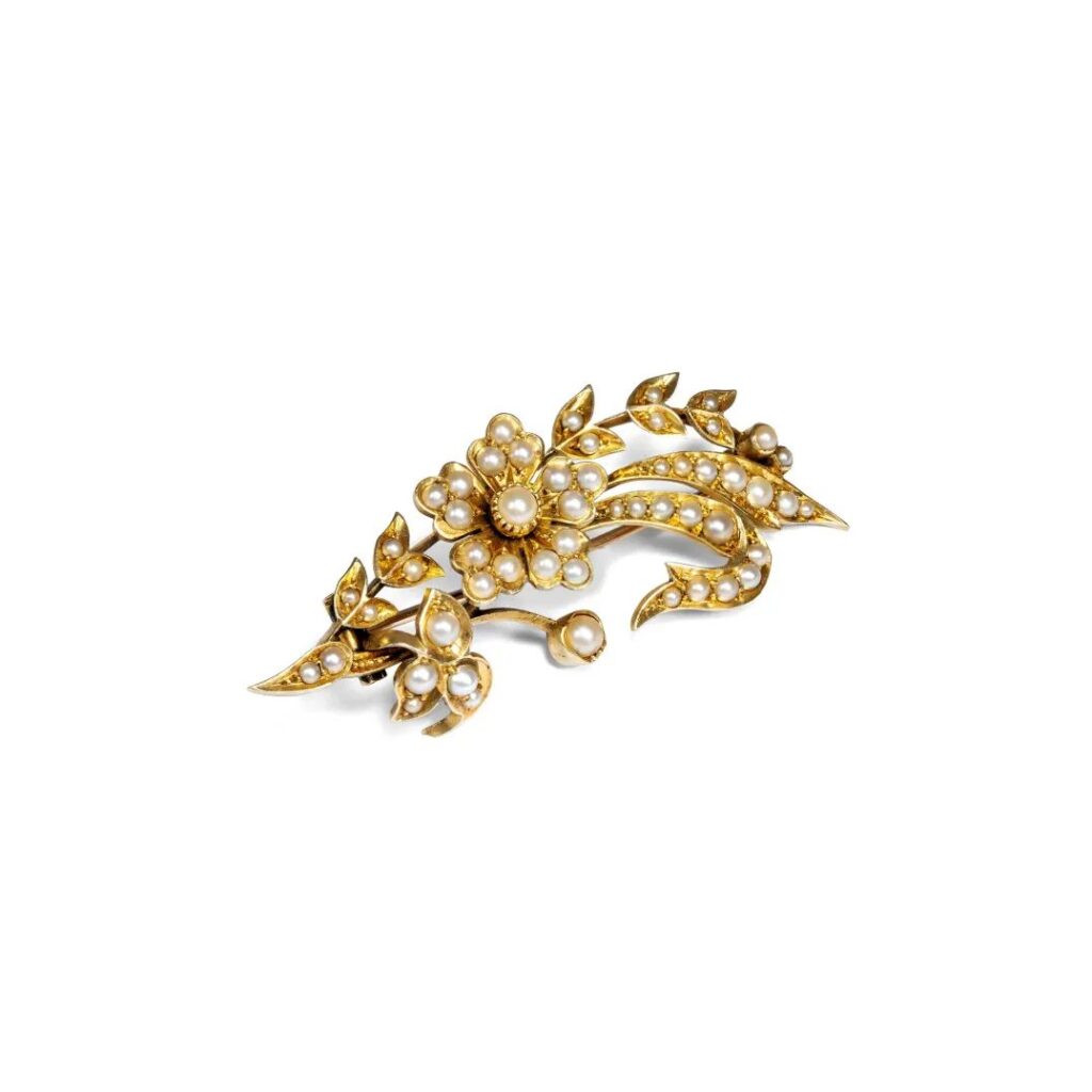 Gilded Elegance: Decoding Fall/Winter 24/25 Jewelry Trends